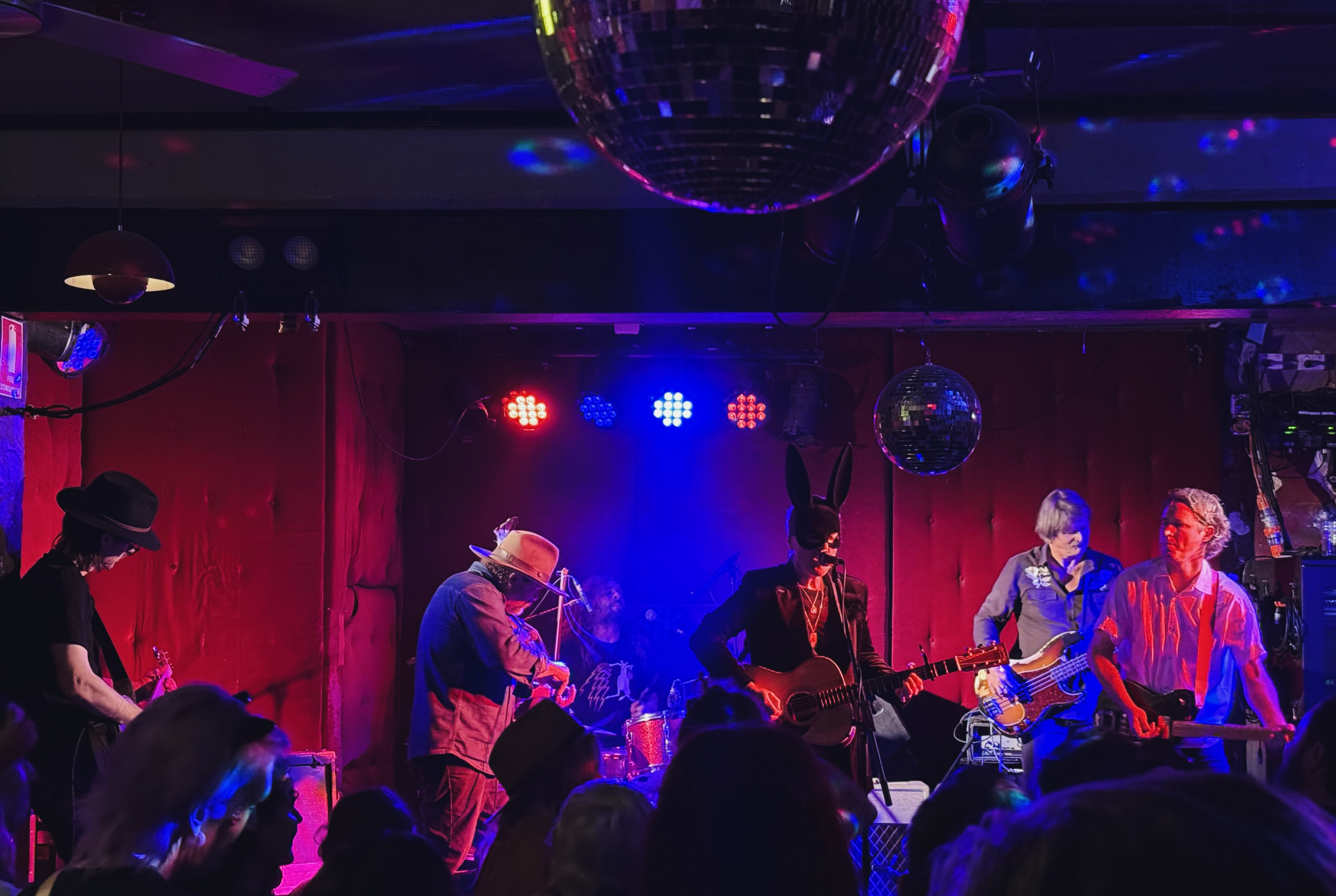Gig Review – The Devil & Abbe May with The Forever Party + Georgia Rodgers